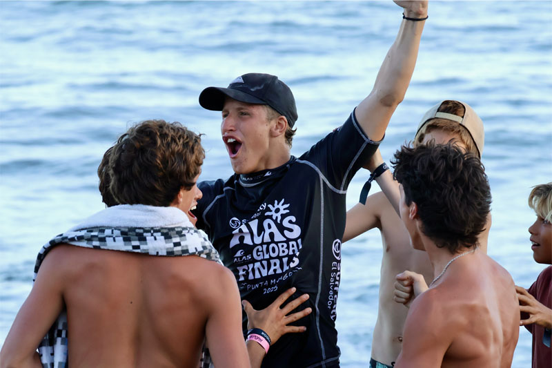 Thiago Passeri campeón Open y la definición completa del Surf City El Salvador ALAS Global Finals